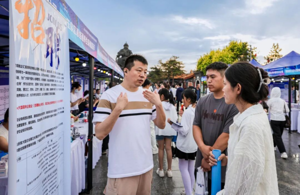 玉泉“培训+就业”无缝衔接   打造就业服务新链条